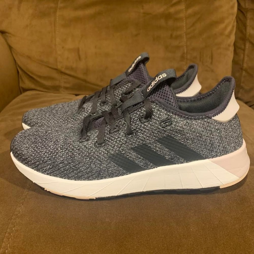 Adidas Womens Questar X BYD B96490 Black Gray Running Shoes Sneakers Size 8.